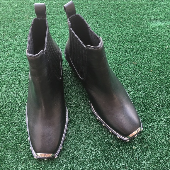 Topshop Shoes - NWT Topshop Alana Stud Square Toe Bootie Black 6.5